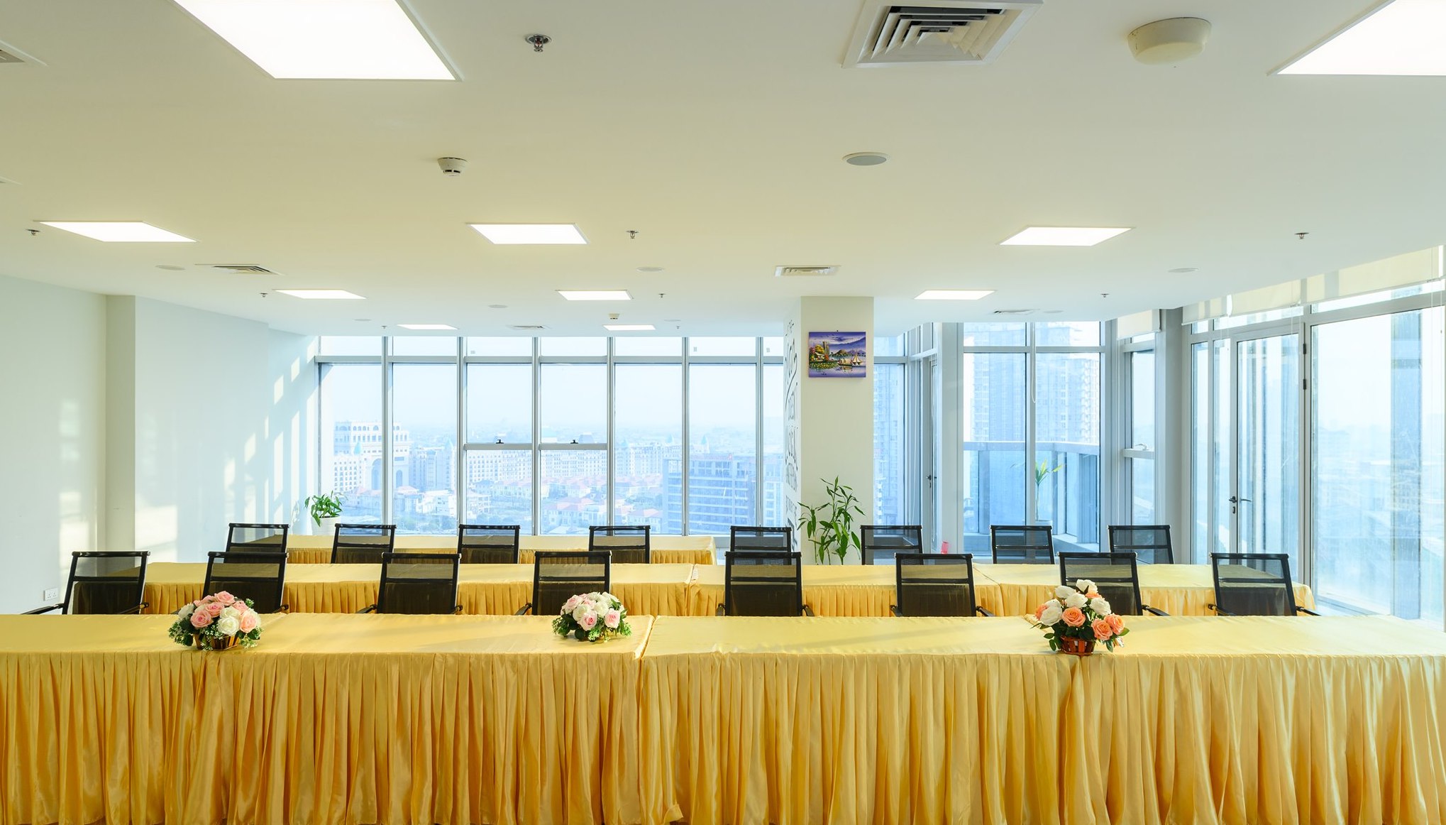 The Importance Of Meeting Room In Business Set SpaciaNet